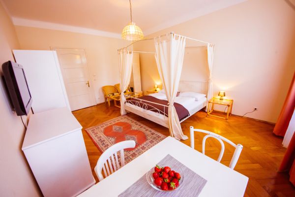 Hotel Carinthia 4**** Garni (Velden am Wörthersee)